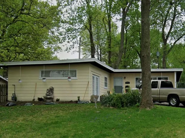 8410 Madeline Dr, Saint Louis, MO 63114