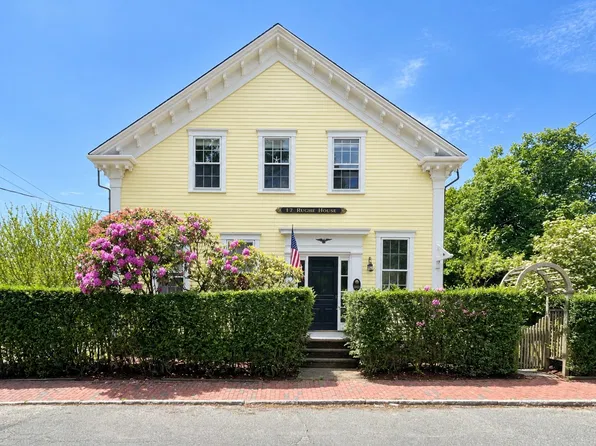 109 Orange St, Nantucket, MA 02554