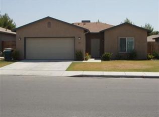305 Isla Del Sol Dr, Bakersfield, CA