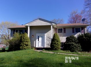 19 Roosevelt St, Freehold, NJ 07728