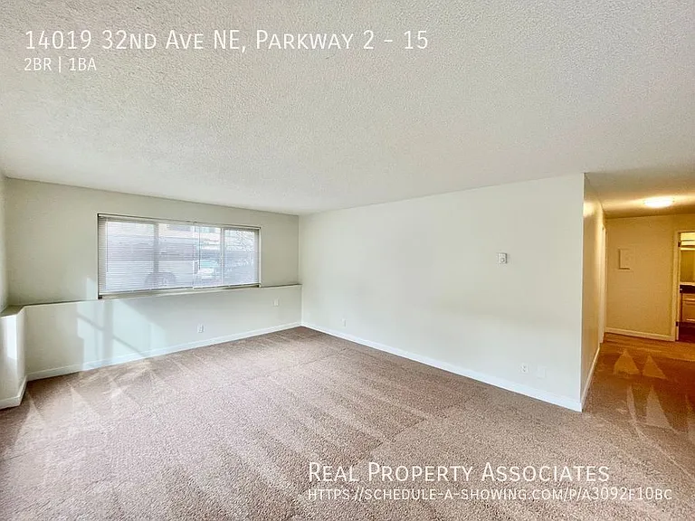 Parkway 2 — Photo 3