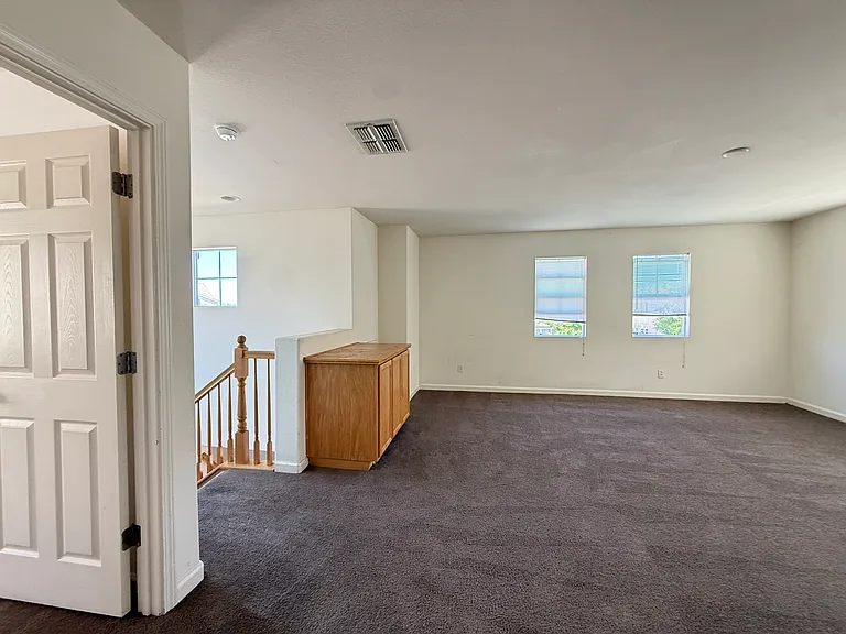 1372 Derby Ct — Photo 19