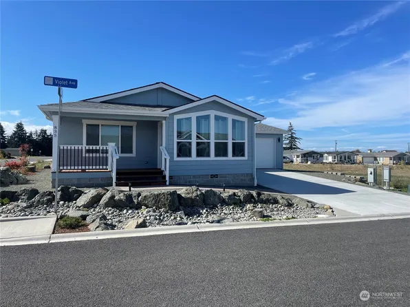 835 N Violet Avenue, Sequim, WA 98382