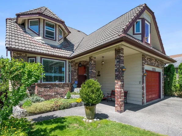 11523 Bonson Rd, Pitt Meadows, BC V3Y 1P7