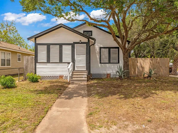 4102 Ursuline St, Galveston, TX 77550