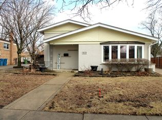 5123 Wolfe Dr, Oak Lawn, IL 60453