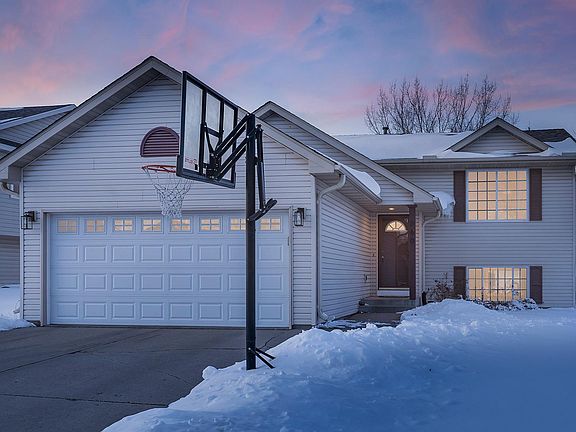 2nd image of 860 Sparrow Rd