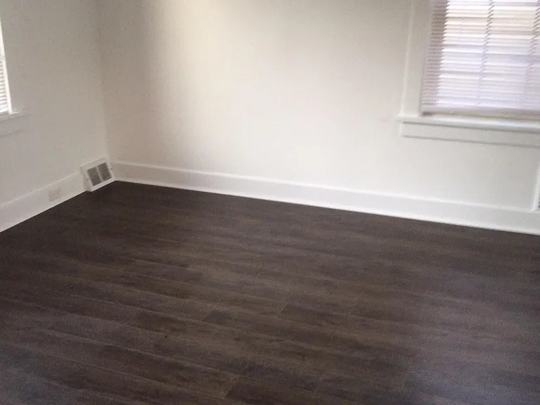 2110 Arlington Ave — Photo 6