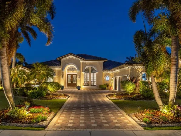 621 Balibay Rd, Apollo Beach, FL 33572