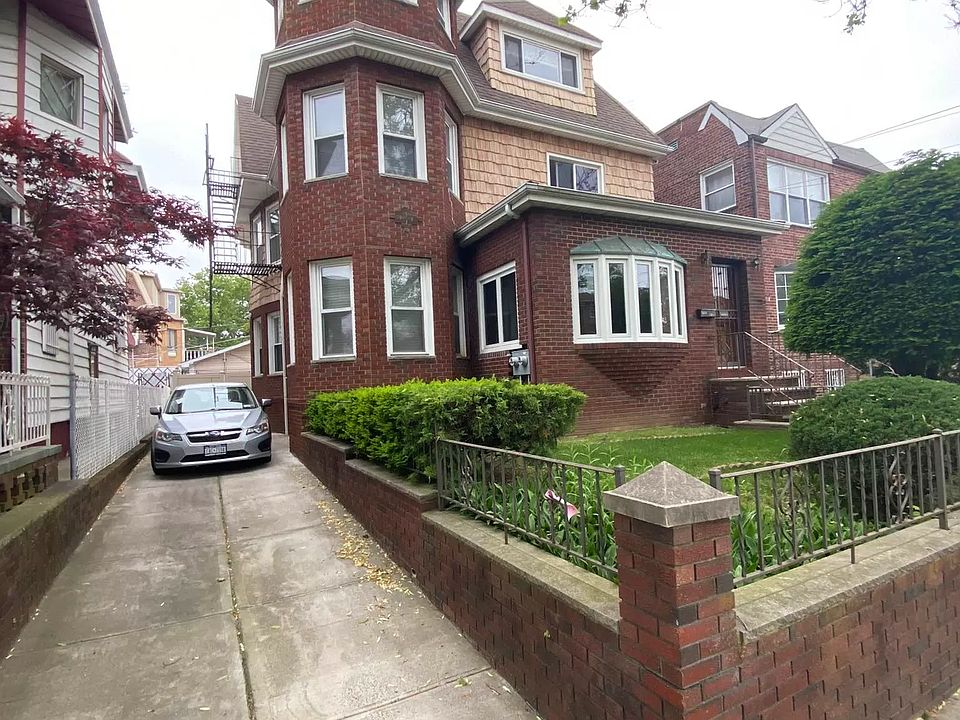 1st image of 8824 15th Ave