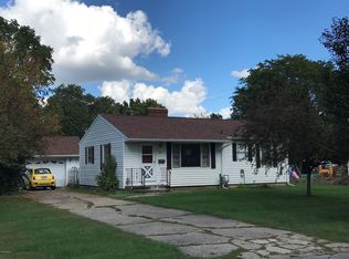 33 W Hallett St, Hillsdale, MI 49242