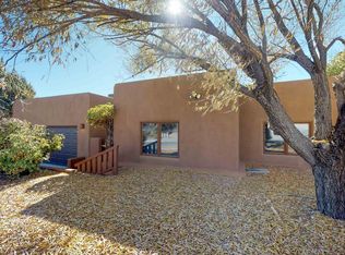 3008 Pueblo Grande, Santa Fe, NM 87507