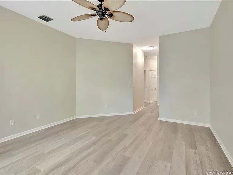 6797 SE Warwick Ln — Photo 20