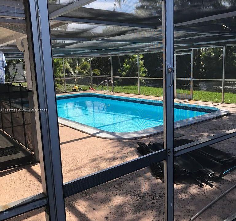 1st image of 7130 Granada Blvd