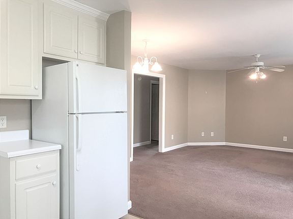 3rd image of 101-123 Brookside Ln #117