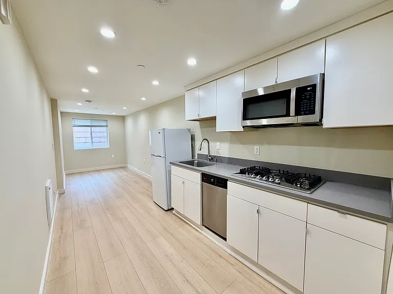 765 Tehama St #A — Photo 2