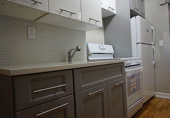 5th image of 621 Metropolitan Ave APT 1