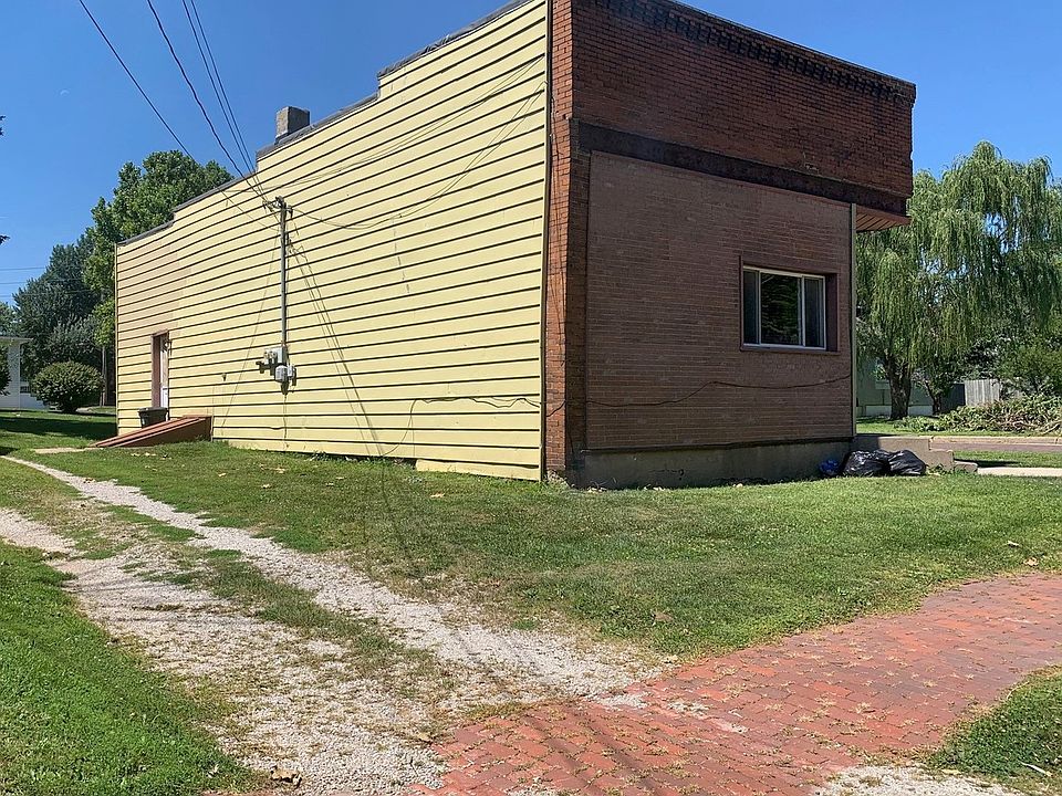 2nd image of 549 Sterling St