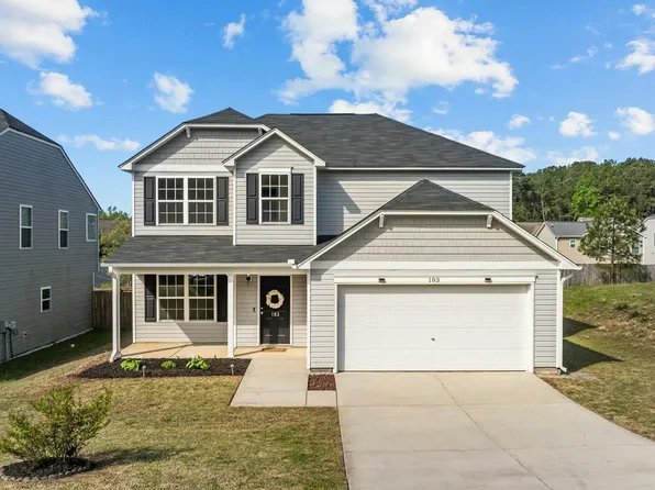 183 Hallow Oak Street, Spring Lake, NC 28390