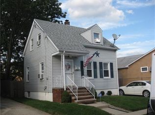 60 Liberty St, Carteret, NJ 07008