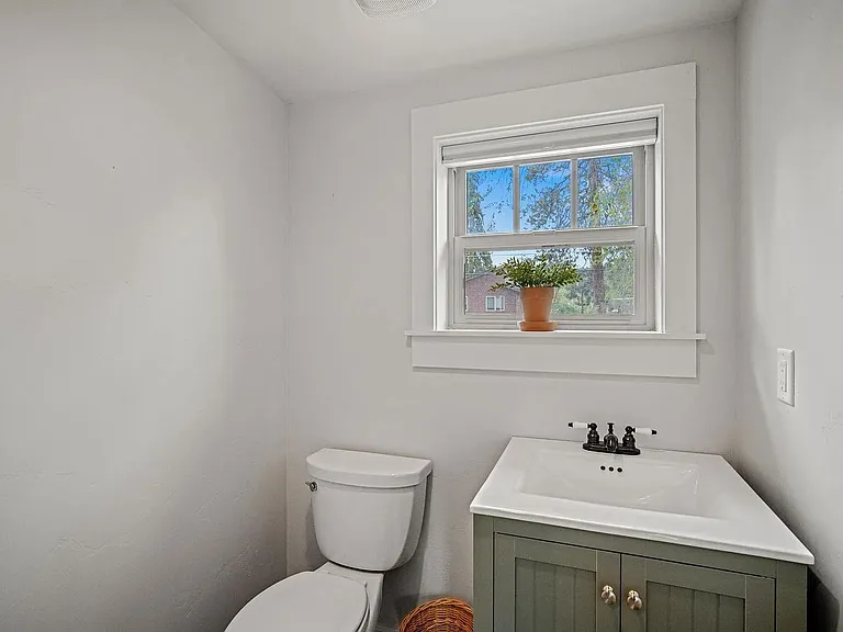 1161 NW Federal St — Photo 27