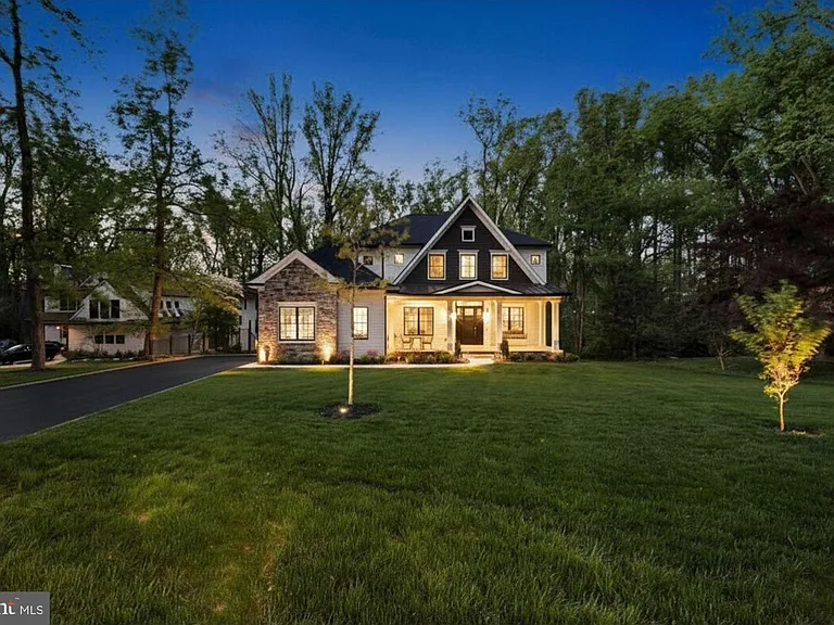 7002 River Oaks Dr — Photo 41