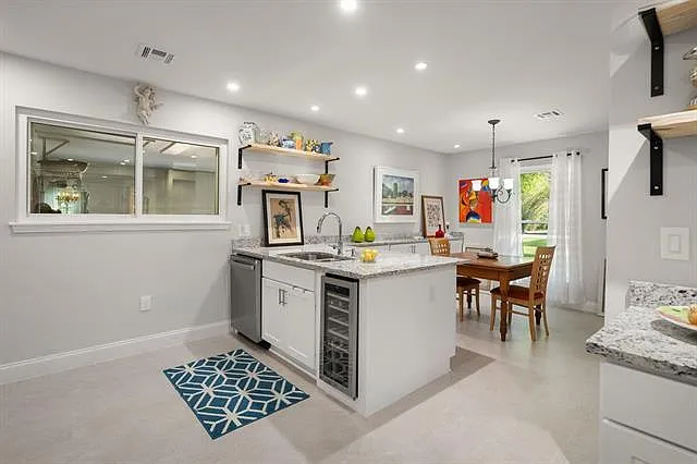 1012 W 11th Ave — Photo 22
