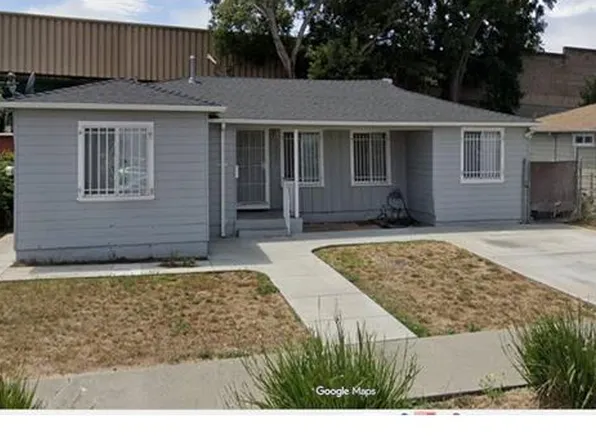 10025 Bernhardt Dr, Oakland, CA 94603