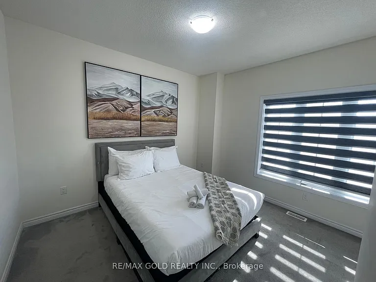 537 Veterans Dr — Photo 40