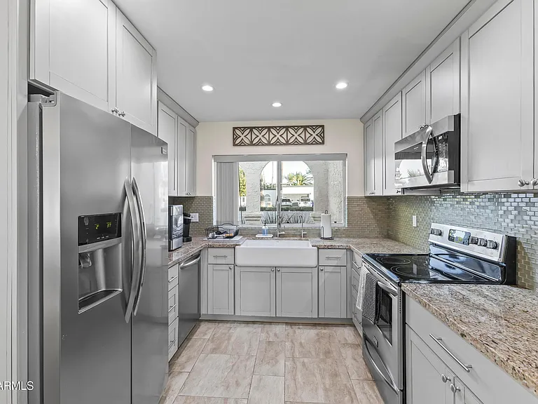 5245 E Acoma Dr — Photo 11
