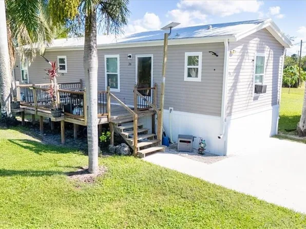 26 E Flamingo DR, EVERGLADES CITY, FL 34139