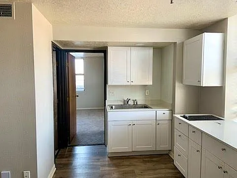 The Bigelow Apartments — Photo 38