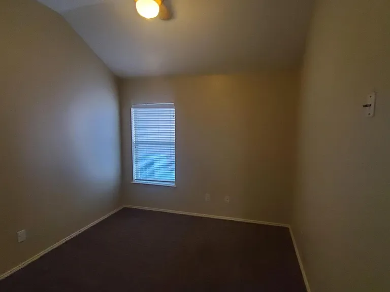 1019 Rumley Rd — Photo 6