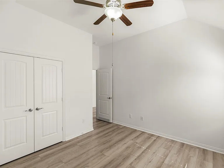 19823 Hamlet Shadow Ln — Photo 23