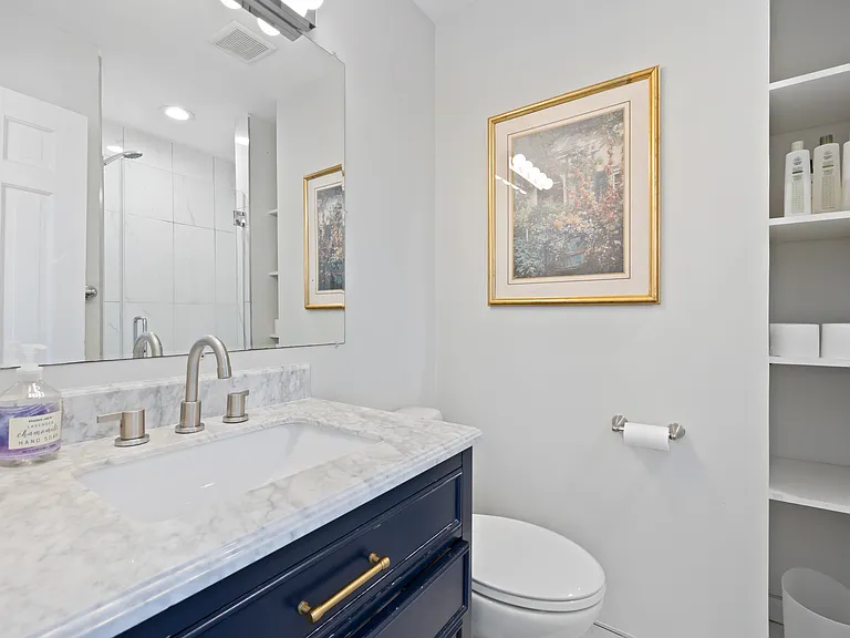4227 E West Hwy — Photo 16