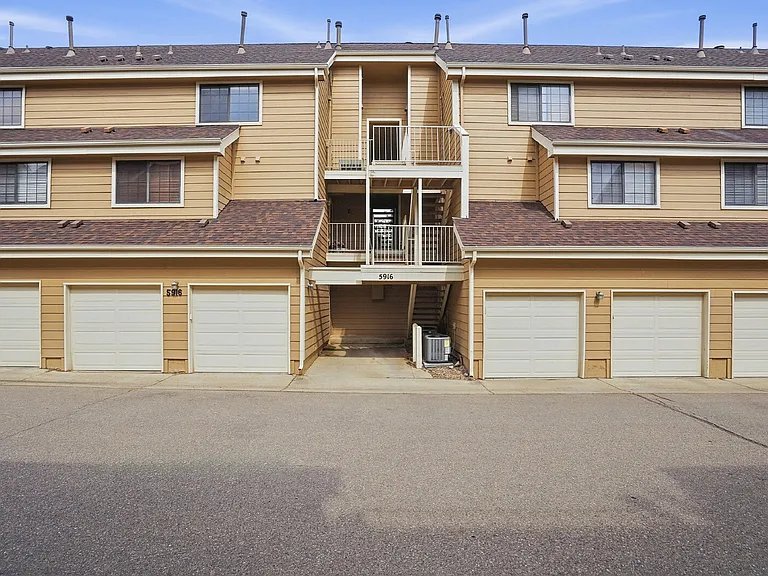 5916 Gunbarrel Ave #F — Photo 24
