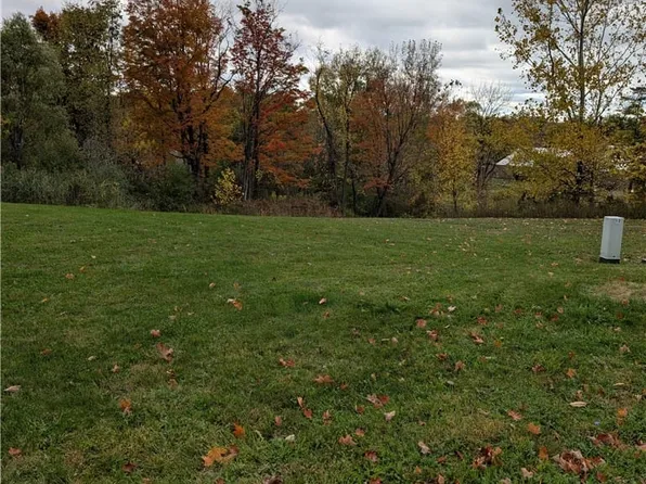 4648 Pauli Dr, Manlius, NY 13104