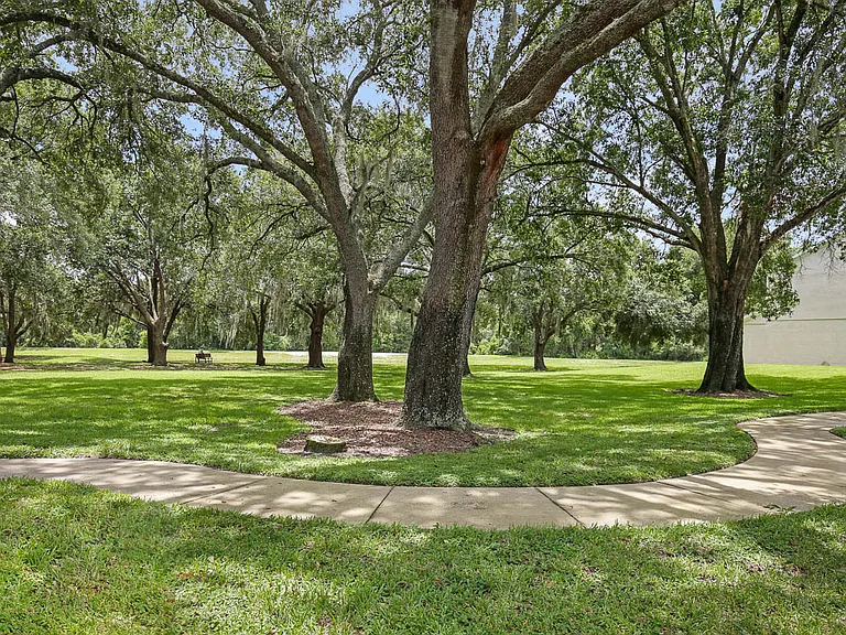 2403 Lake Woodberry Cir — Photo 17
