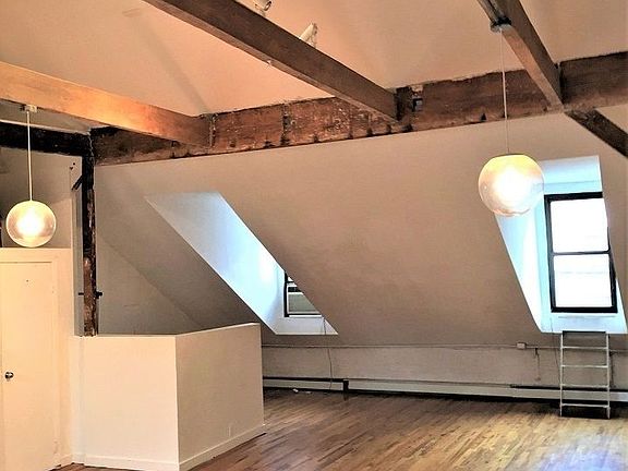 2nd image of 51 Bond St APT 5