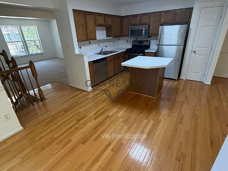 4710 Turnberry Dr — Photo 16