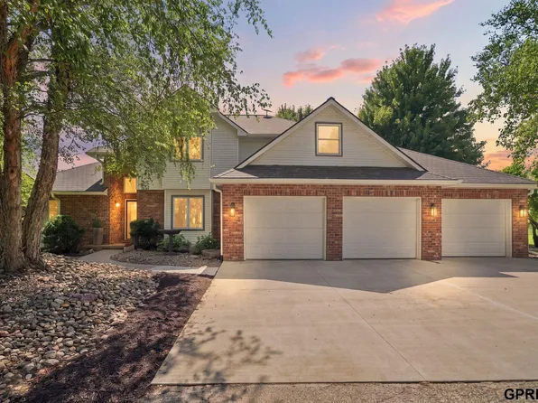 10071 Springlake North Ln, Firth, NE 68358