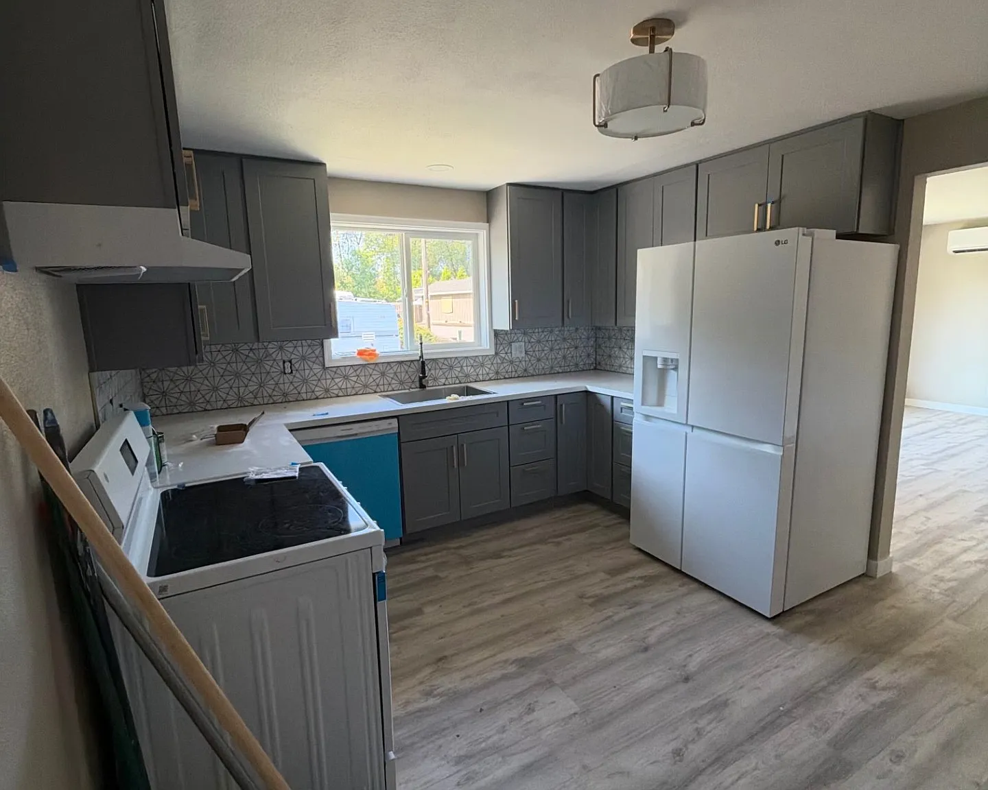 3 bed, 1232 sqft, $2,350 — Photo 4
