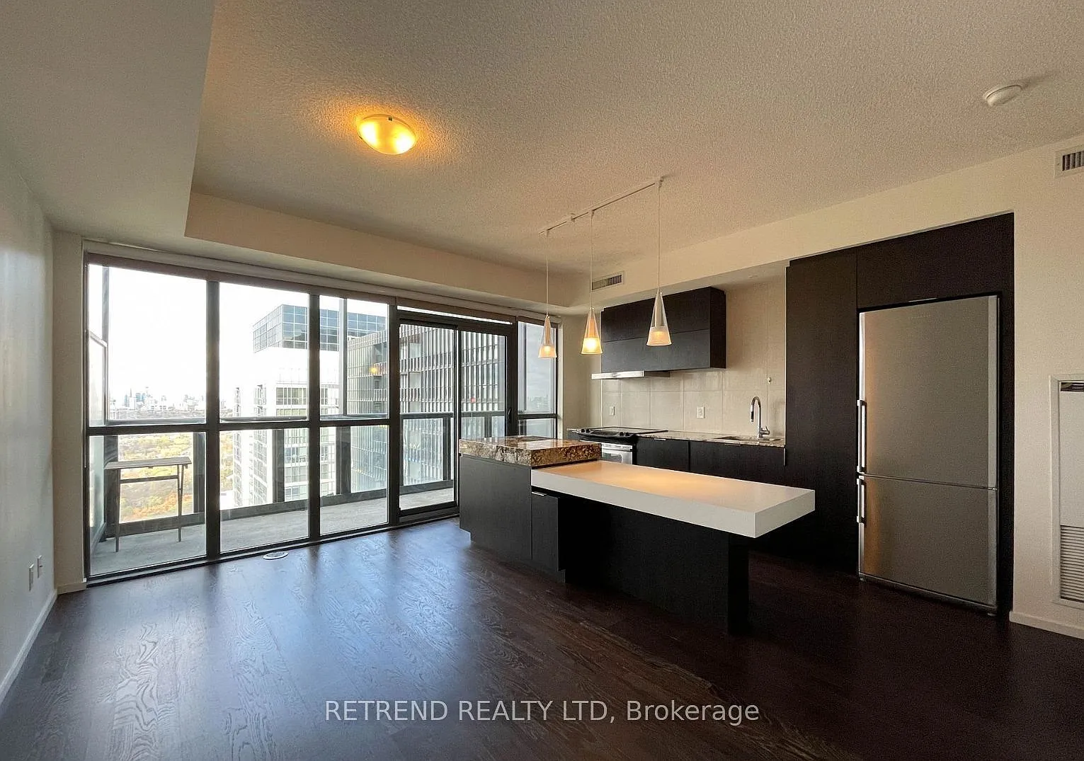 Studio, $2,050 — Photo 2