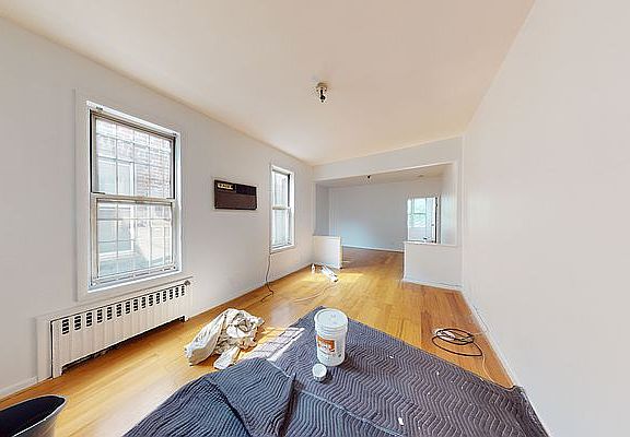 3rd image of 31-13 Ditmars Blvd #3