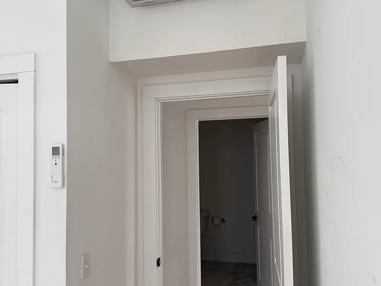 95 Troup St #5 — Photo 23