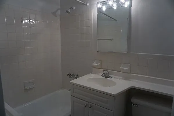 Rented by OOAKB&F INC | media 21