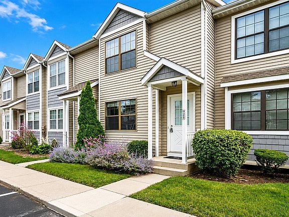 2nd image of 921 Noddymill Ln E #35E
