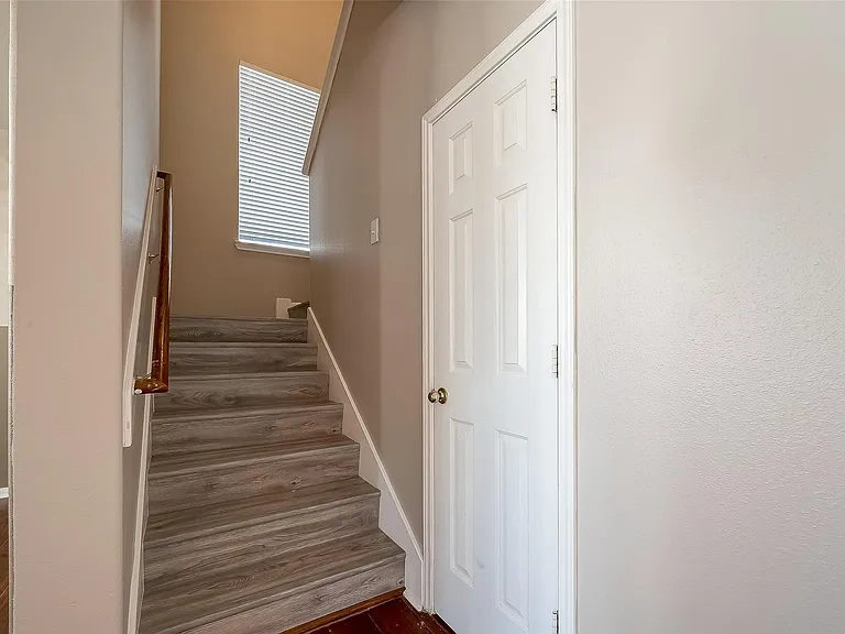 2118 Long Trail Path Ct — Photo 6