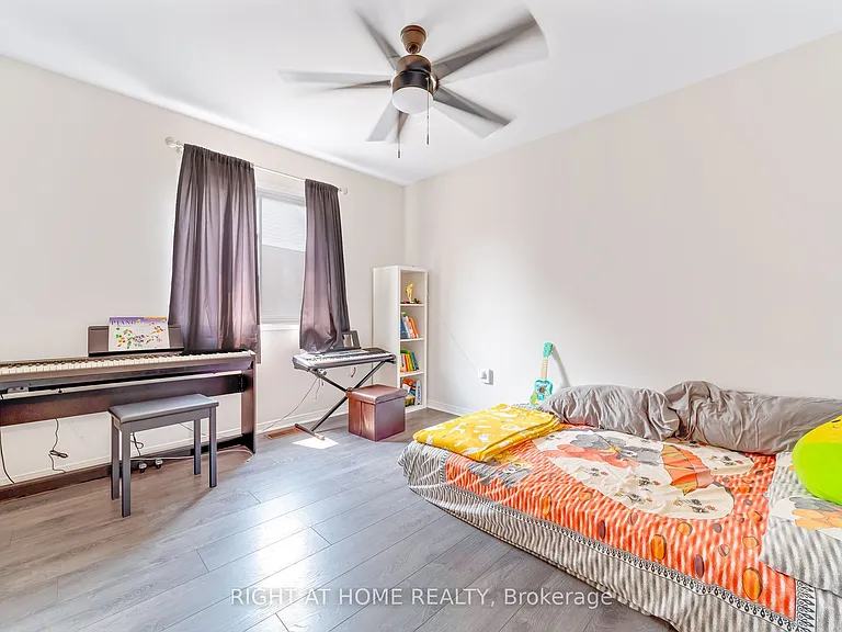 1300 Ravencliffe Ct — Photo 16