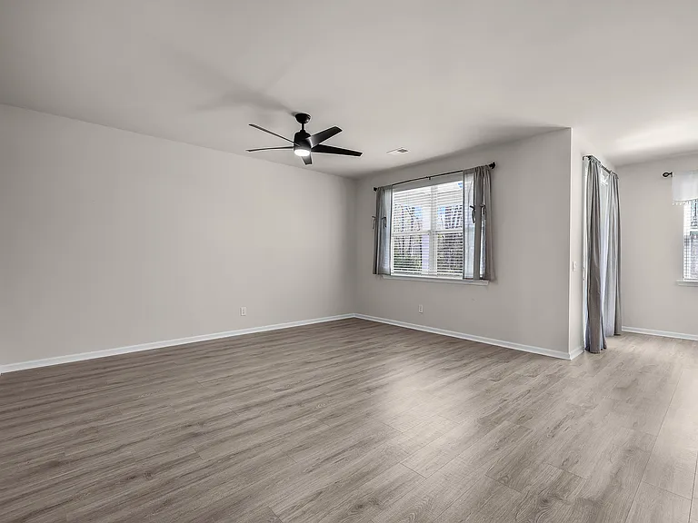 84 Woodford Reserve Dr — Photo 16